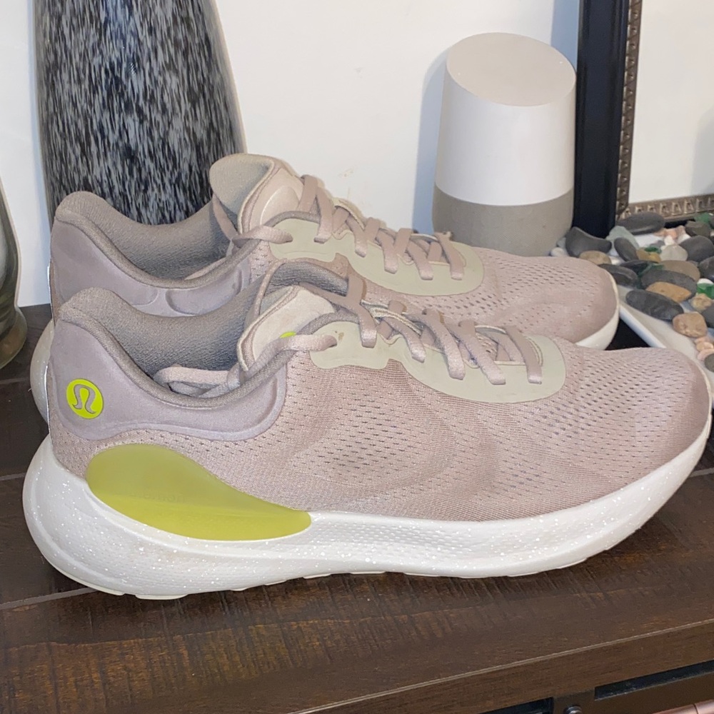 Lululemon Athletica Beyondfeel Men’s Running Sneakers Size 11.5